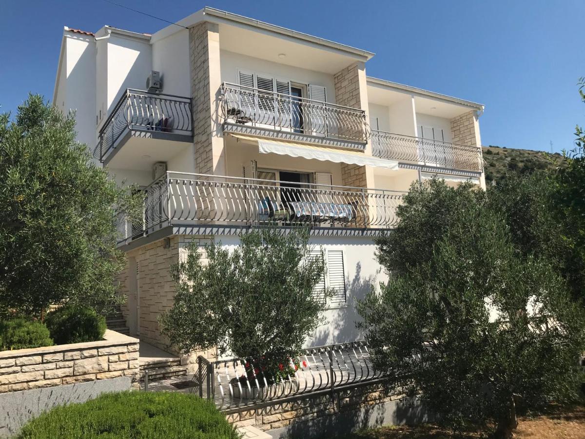 Residence Villa Irena Apartments Трогир Экстерьер фото