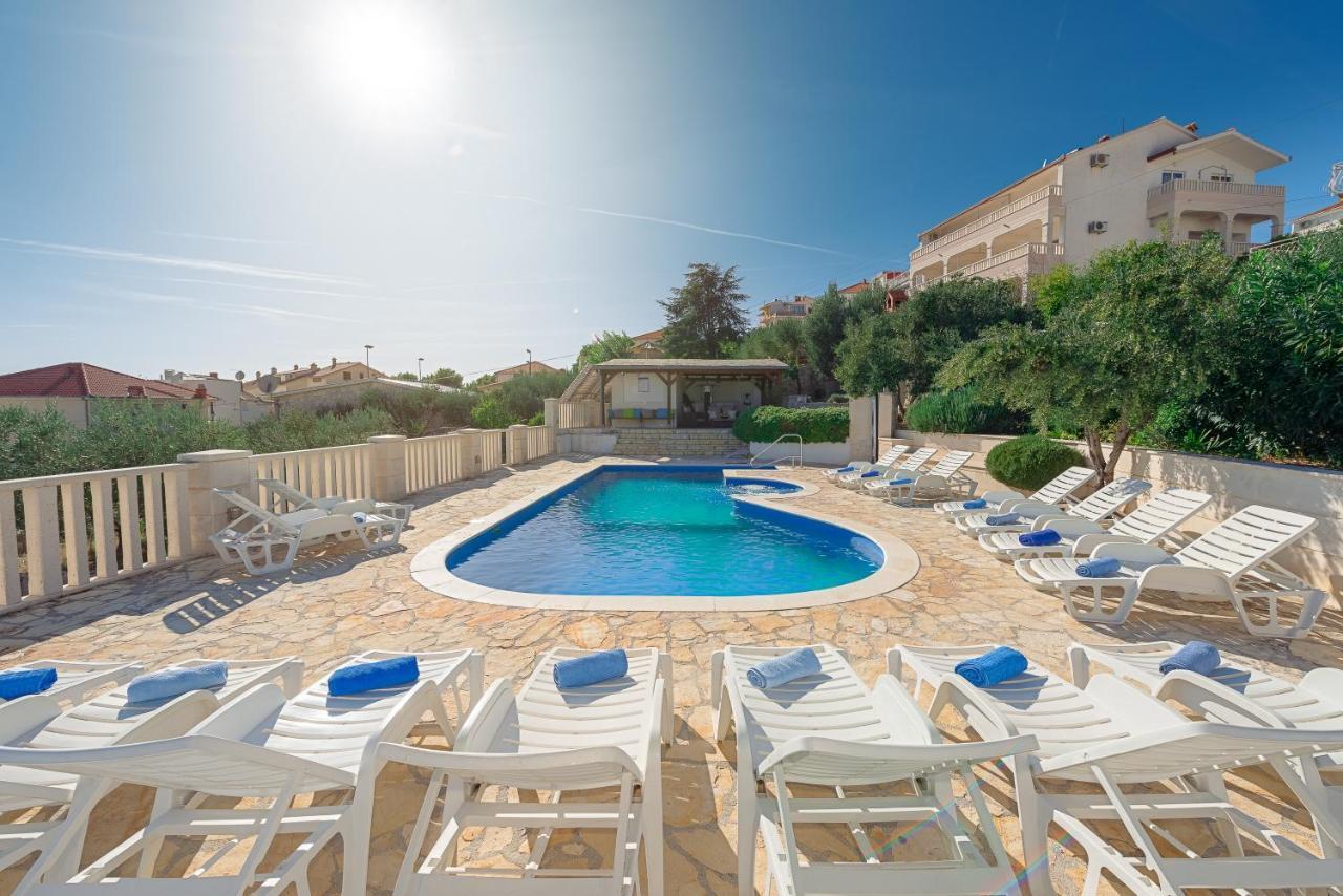 Residence Villa Irena Apartments Трогир Экстерьер фото