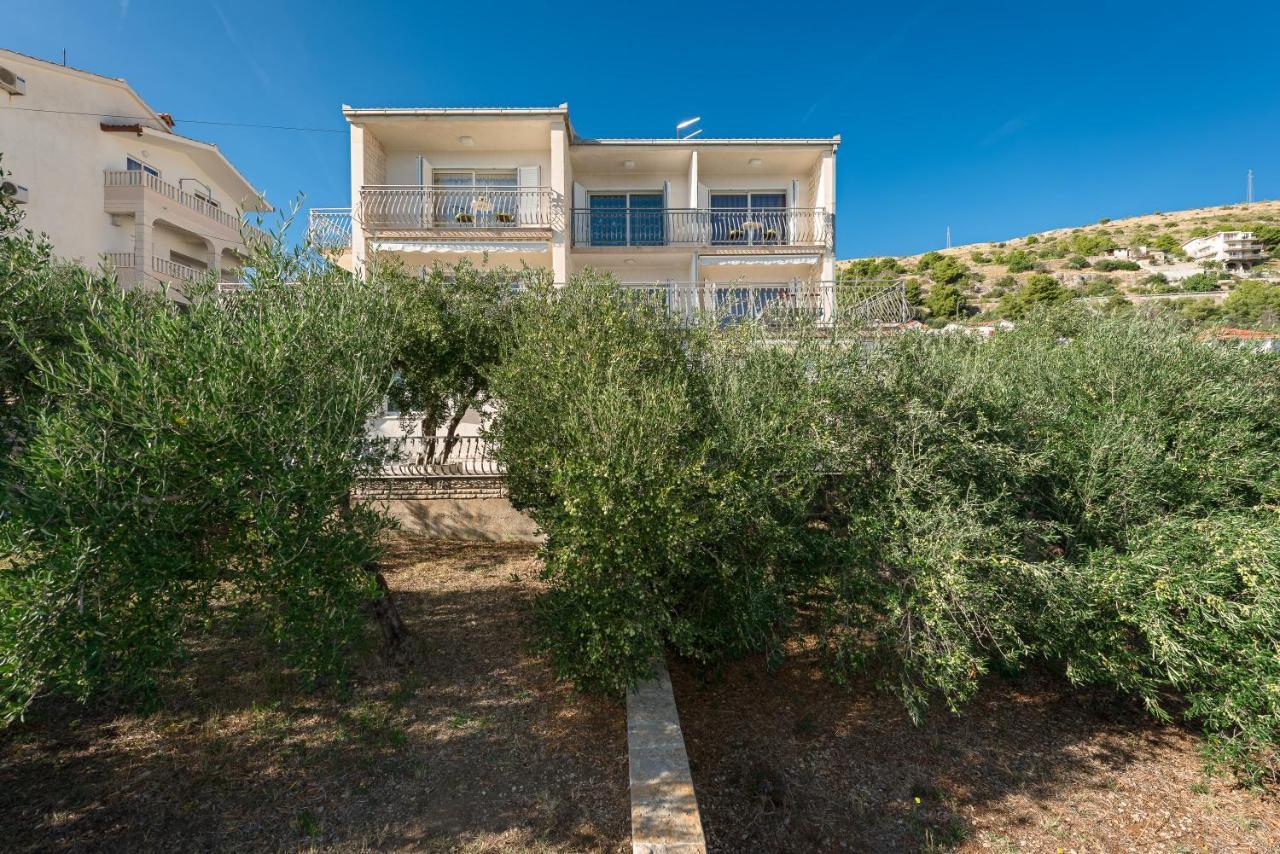Residence Villa Irena Apartments Трогир Экстерьер фото